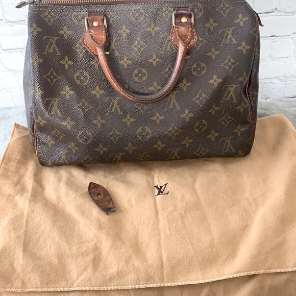 *SOLD* Louis Vuitton Monogram Speedy 30 Handbag - Picture 15 of 16